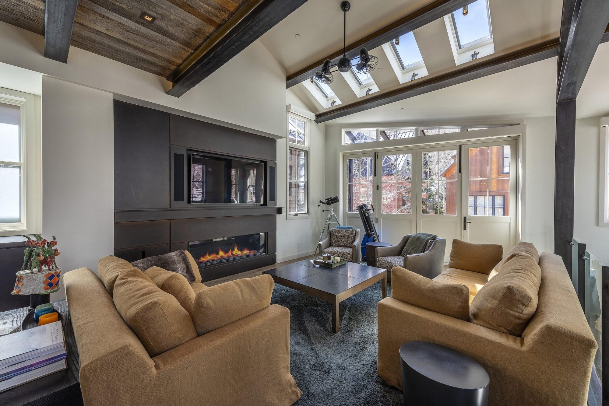 Living room with fireplace